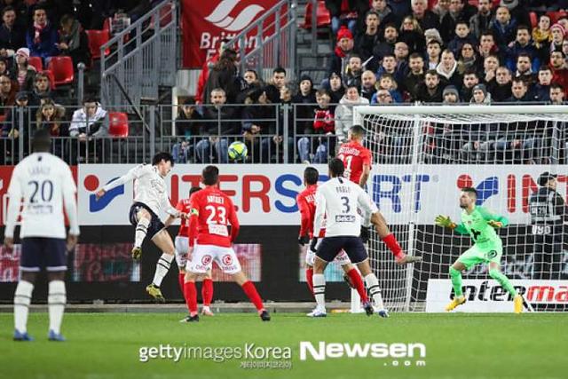  布雷斯特,主场失守不敌马赛排名继续下滑  